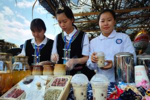 源自雨林的傣医度夏锦囊