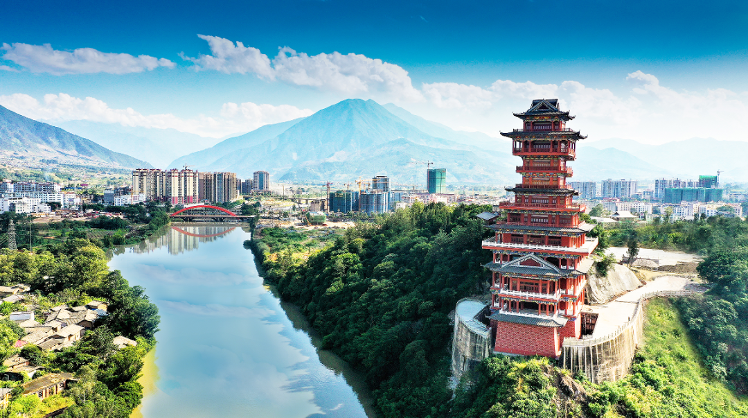 让民俗文化“活”起来，康养旅游“火”起来